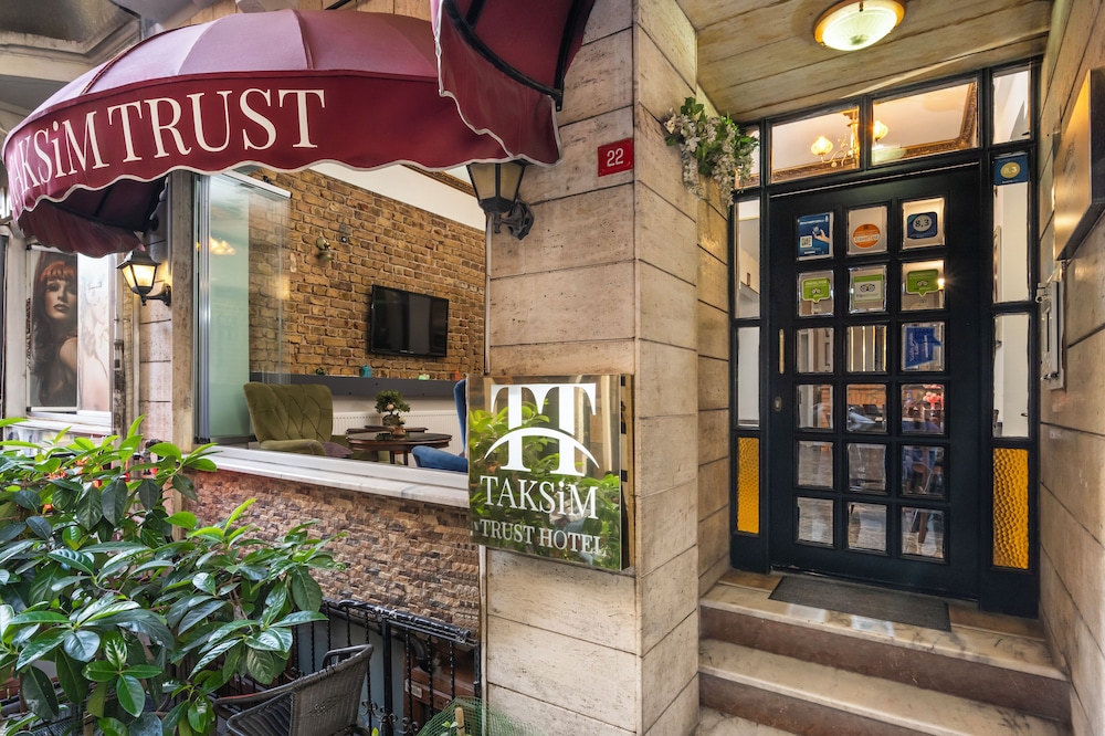 

Catania - Istanbul - Taksim Trust Hotel