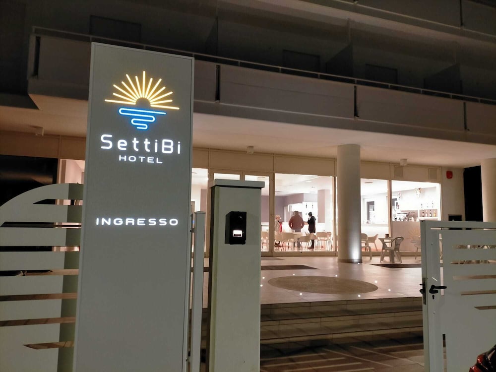 

Roma - Abruzzo e Marche - Nuovo HOTEL SETTIBI 20m dalla spiaggia