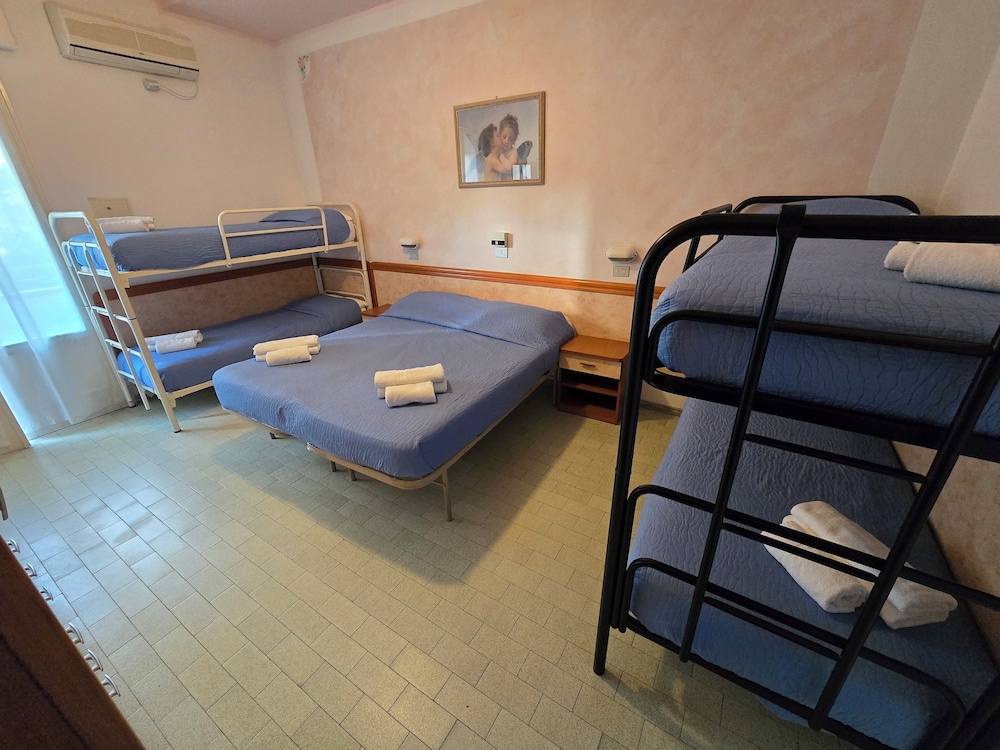 

Milano - Cesenatico - Hotel Rosa