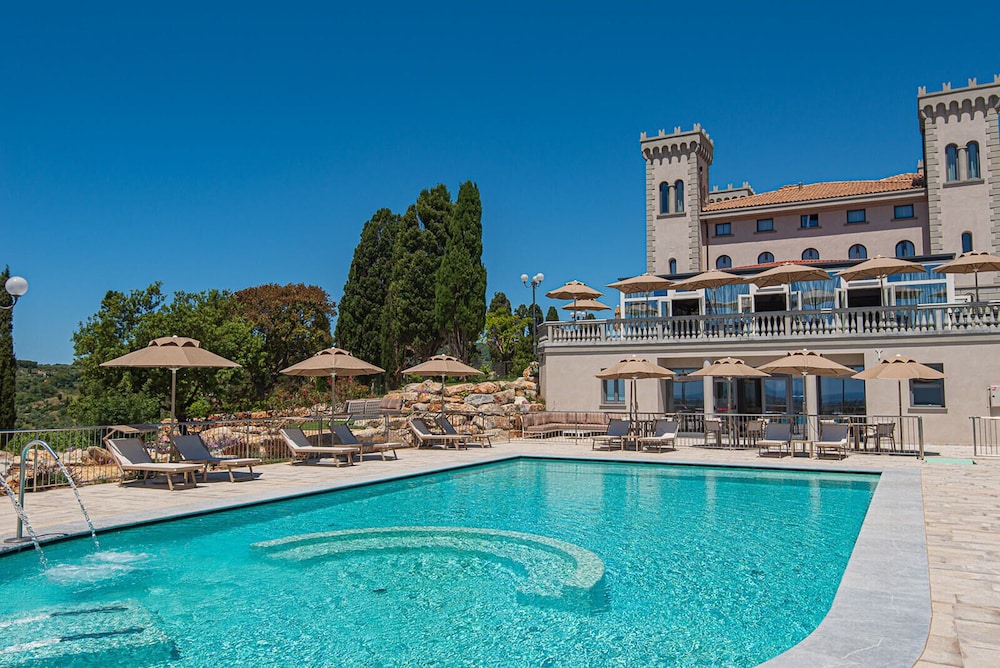 

Bari - San Vincenzo - Castello Bonaria Wine & Spa Resort