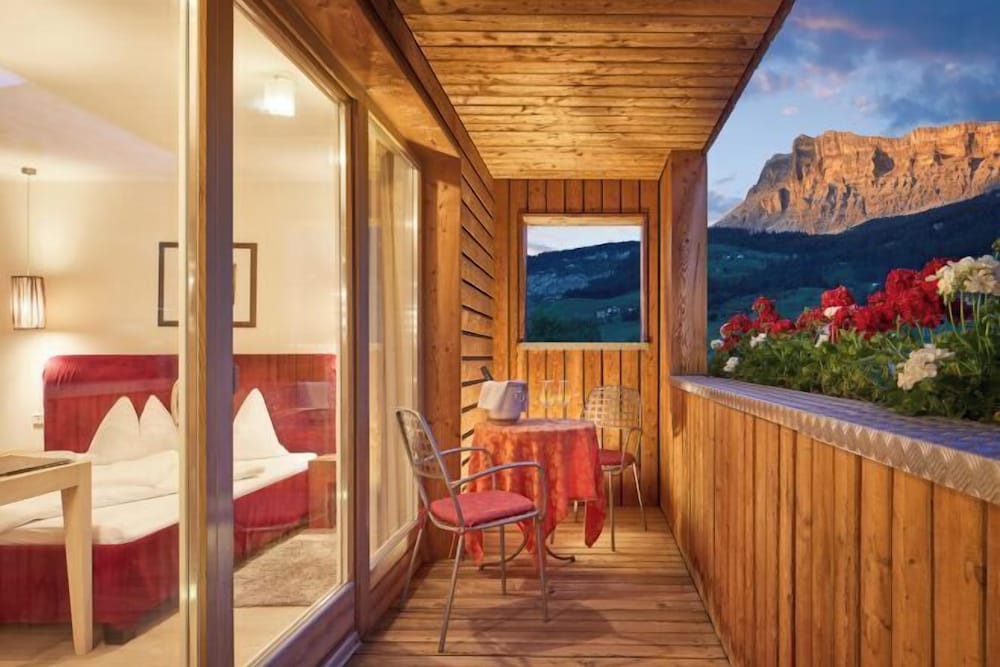 

Palermo - Corvara in Badia - Dolomit Boutique Hotel