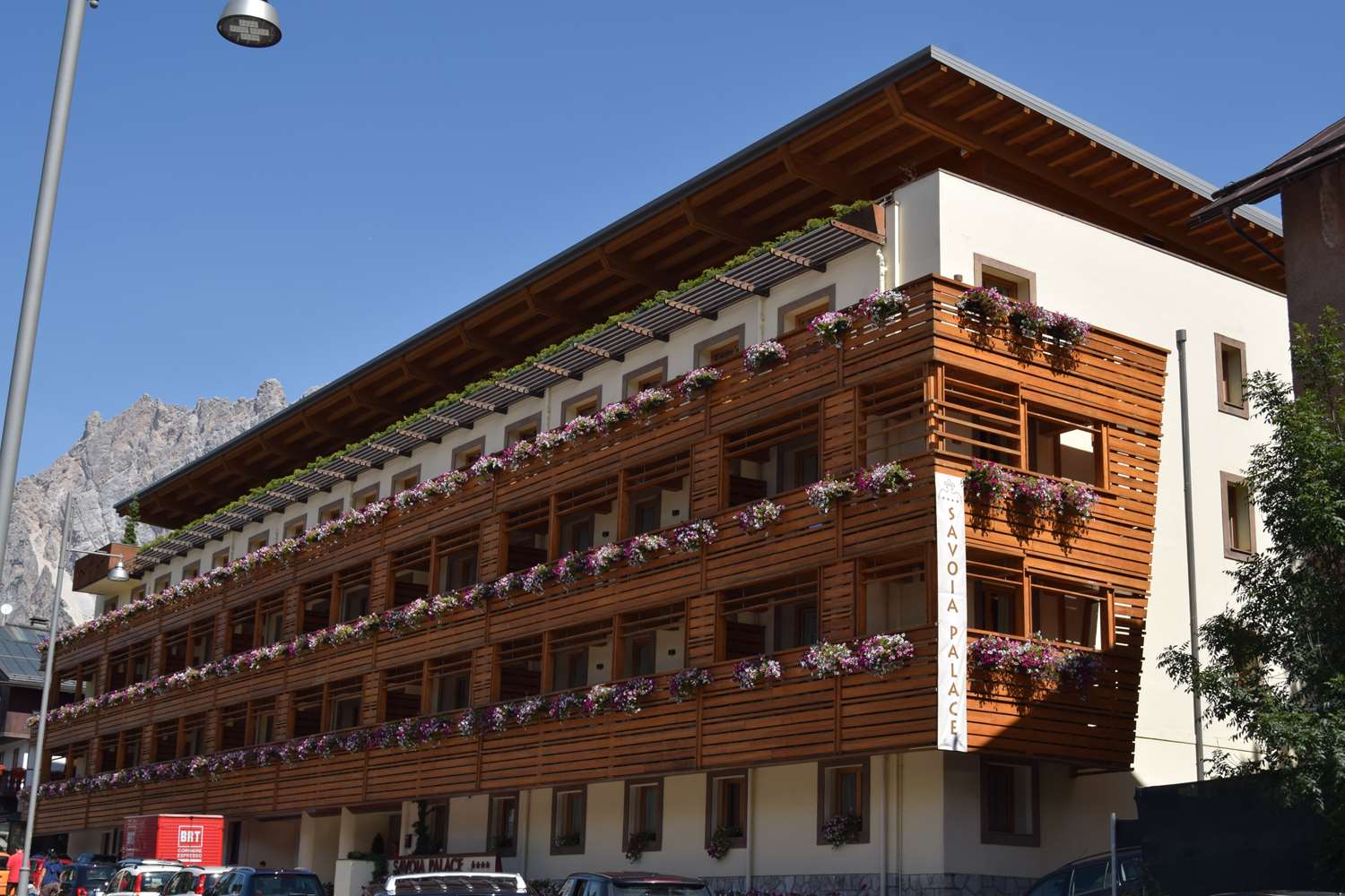 

Milano - Cortina d'Ampezzo - Radisson Residences Savoia Palace Cortina d’Ampezzo