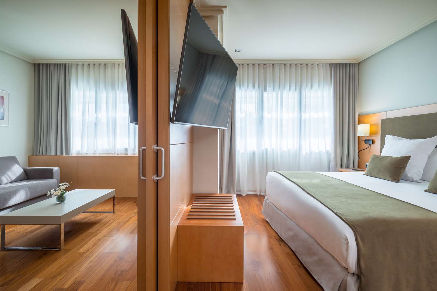 Suite, junior