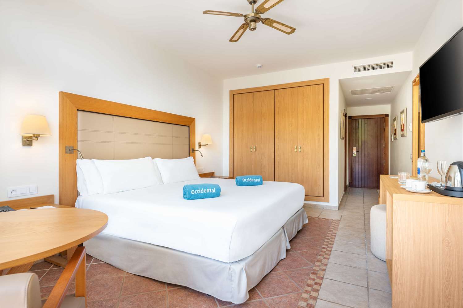 Deluxe room with sea view