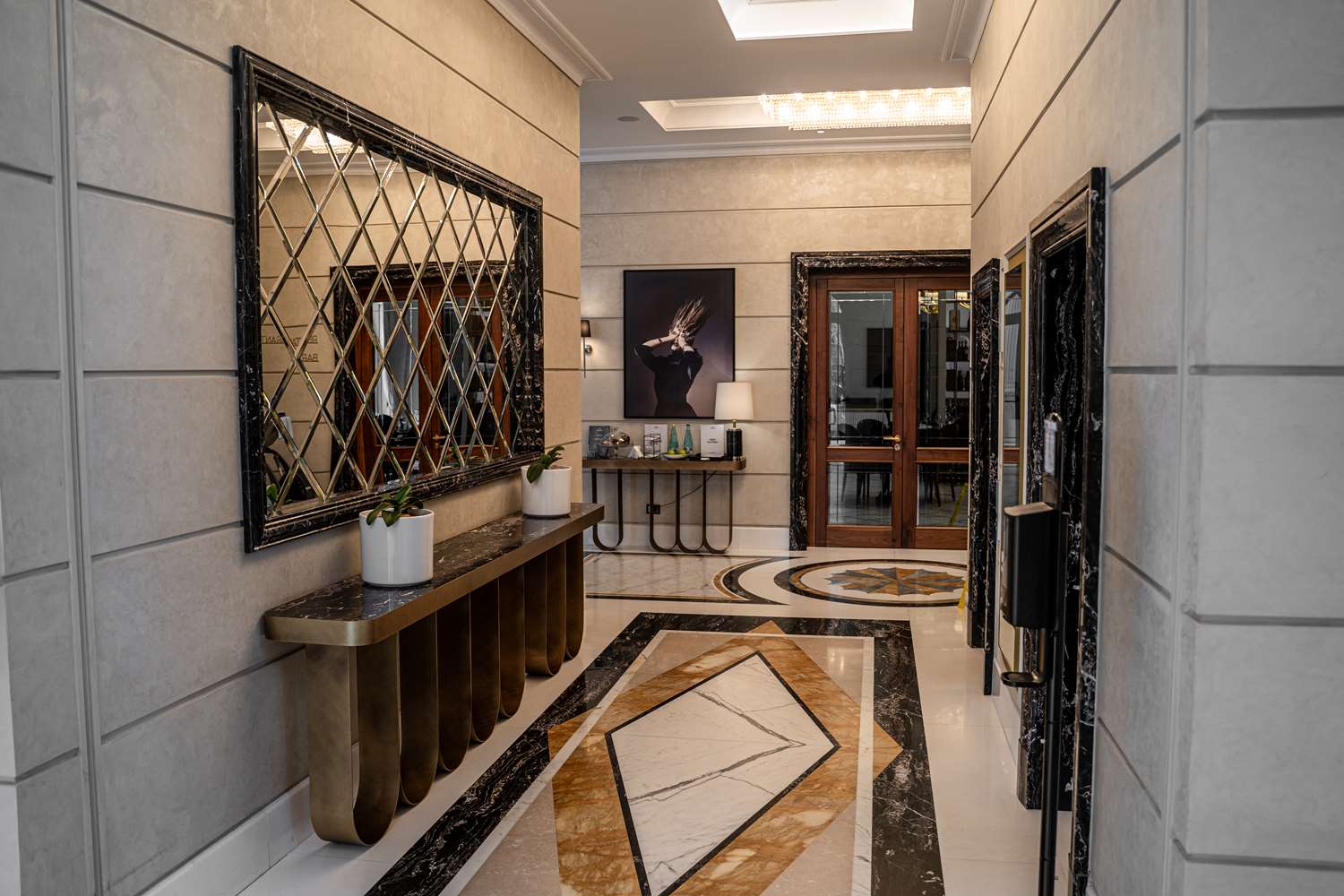 

Bologna - Tirana - Radisson Collection Morina Hotel, Tirana