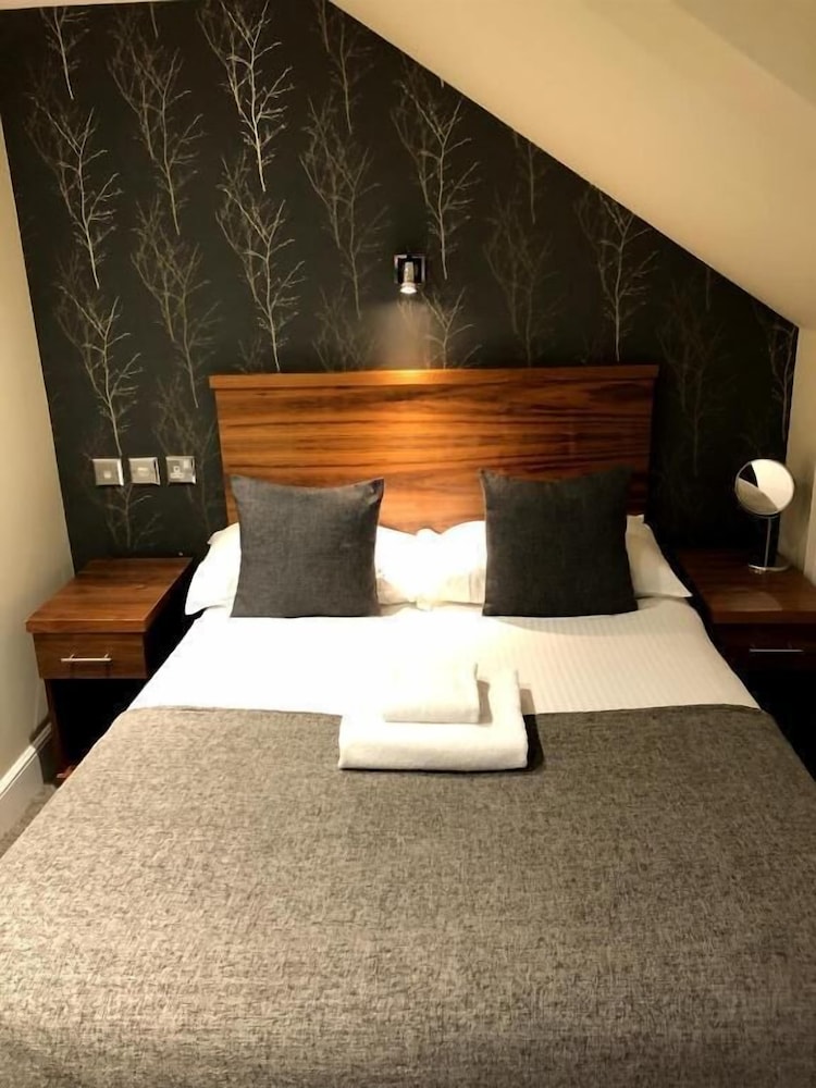 

Milano - Aberdeen - The Craibstone Suites