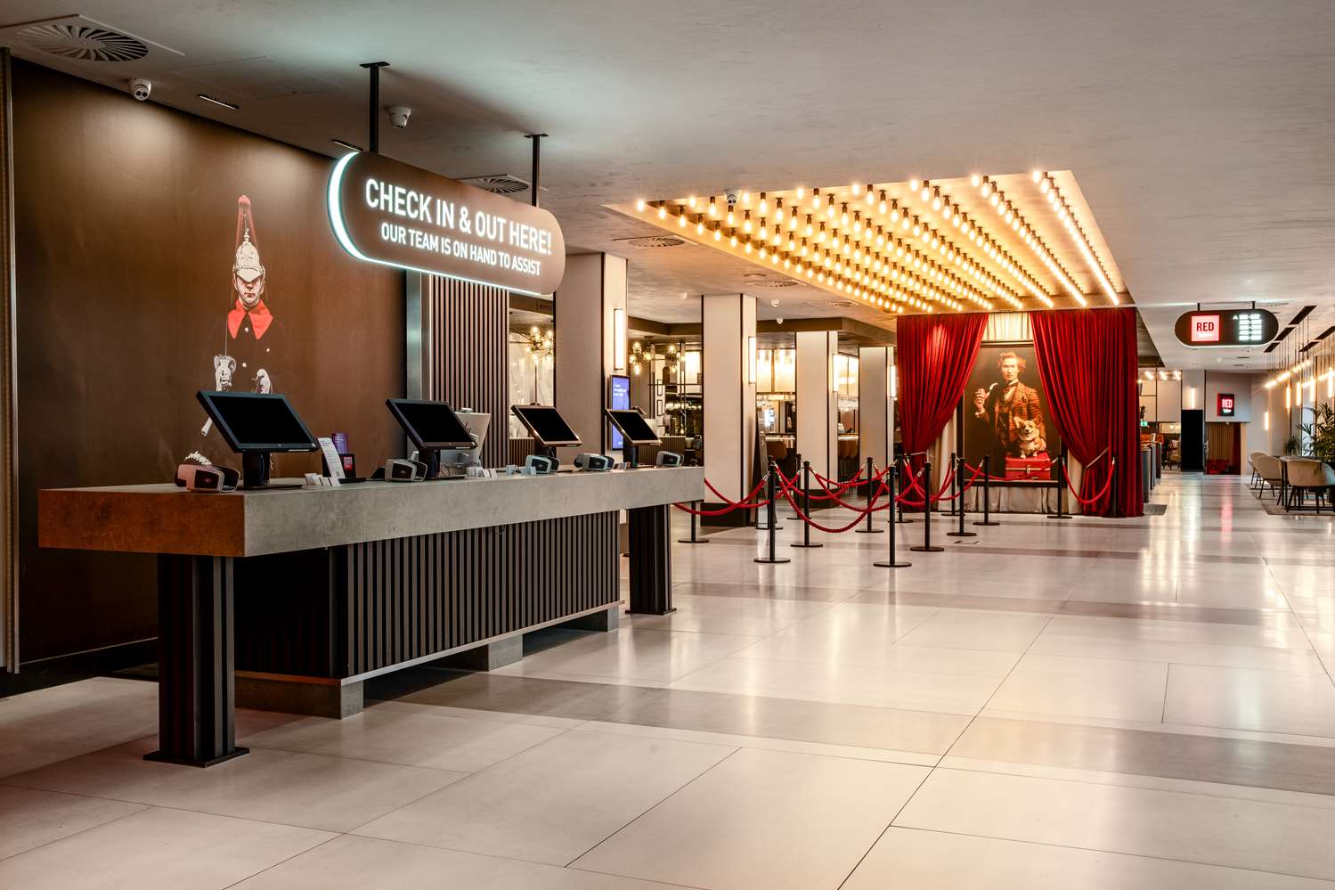 

Venezia - Londra, Aeroporto di London Heathrow - Radisson RED London Heathrow