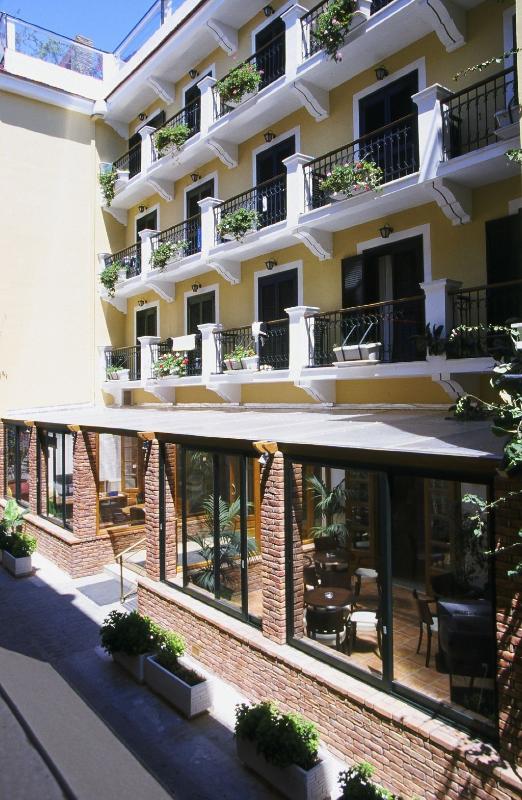 

Roma - Samos, Isole Greche - Aeolis Hotel