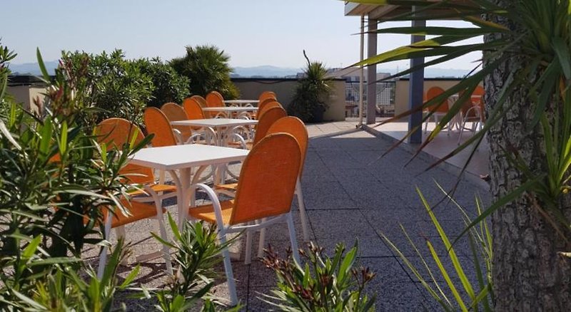 

Milano - Riviera Romagnola, Mare Italia - Hotel Grado