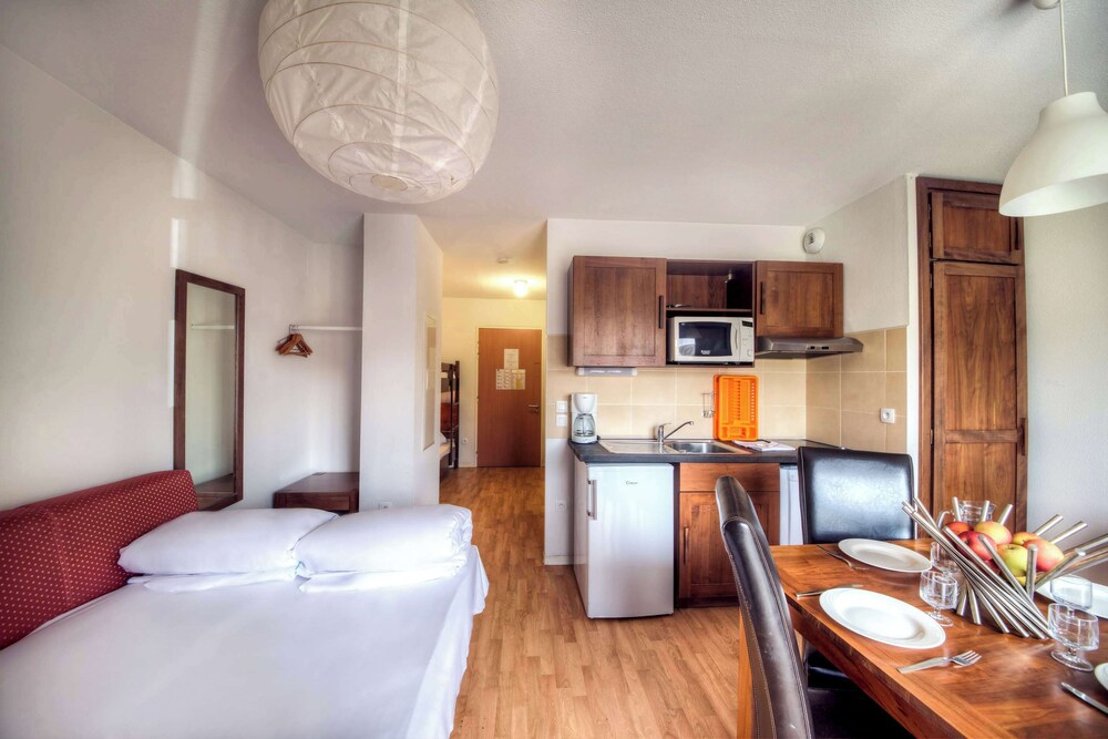 

Milano - Lourdes - Comfort Aparthotel Lourdes L'Acacia