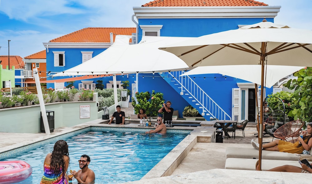 

Milano - Curaçao - The Freedom Hotel