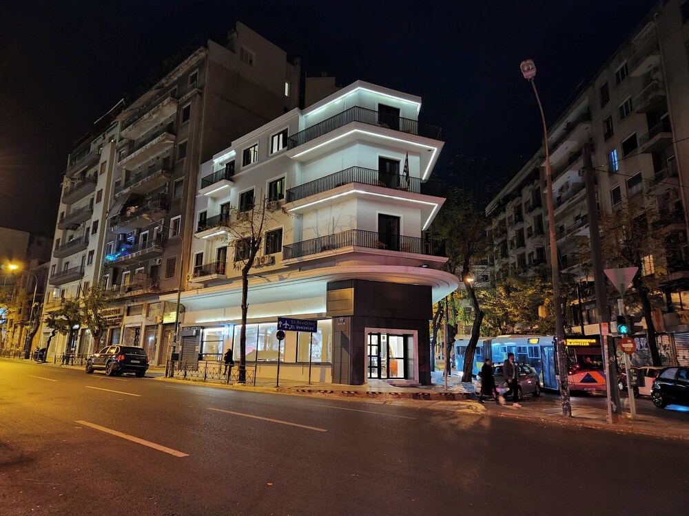 

Milano - Atene - Urban Core Residence