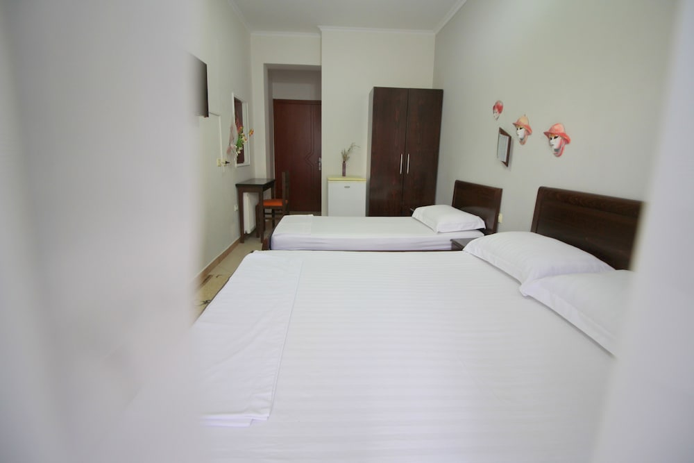 

Pisa - Sarandë - Elena Hotel