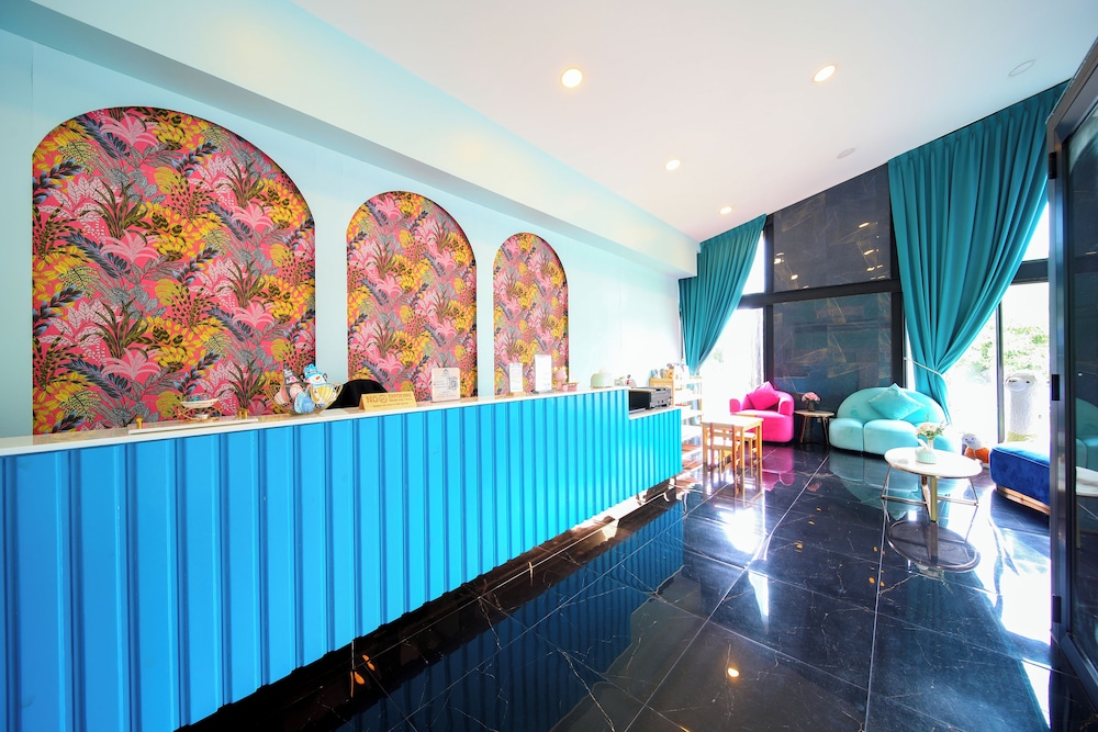 

Torino - Kamala Beach - The Kiri Villas Resort