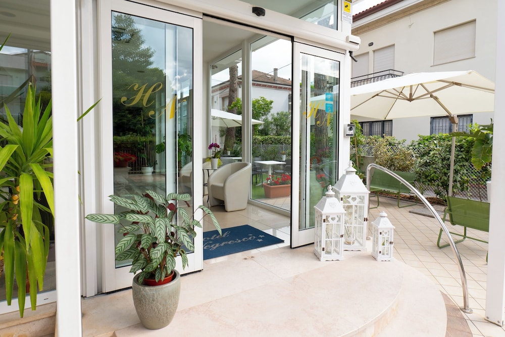 

Milano - Riccione - Hotel Negresco