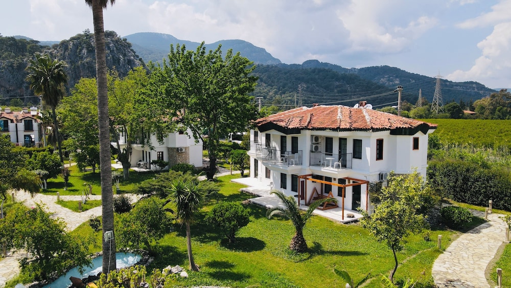 

Milano - Dalaman, Turchia - Club Mel Holiday Resort