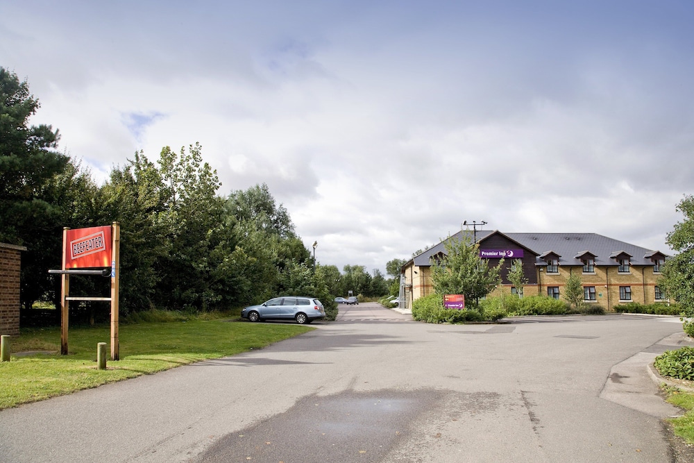

Milano - Bedford - Premier Inn Bedford - Priory Marina