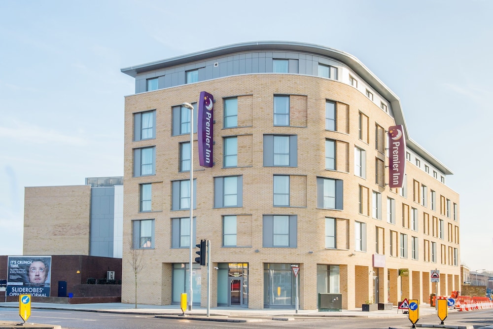 

Roma - Cambridge, Cambridgeshire - Premier Inn Cambridge East - Newmarket Road