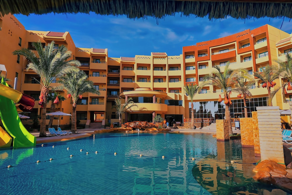 New Eagles Downtown Zahabia Resort & Aqua Park
