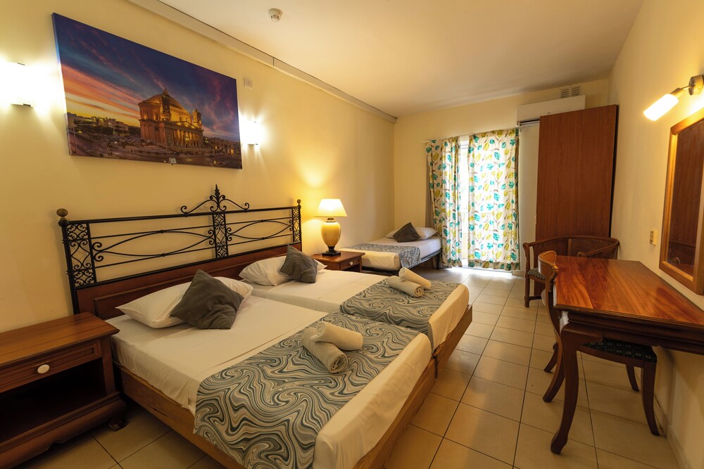 

Venezia - Sliema - Qawra Point Holiday Complex