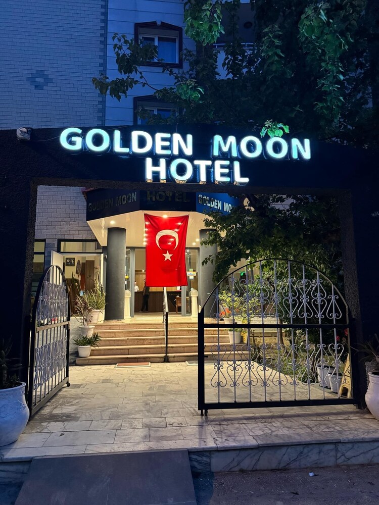 Napoli - Kusadasi - Golden Moon Apart Hotel