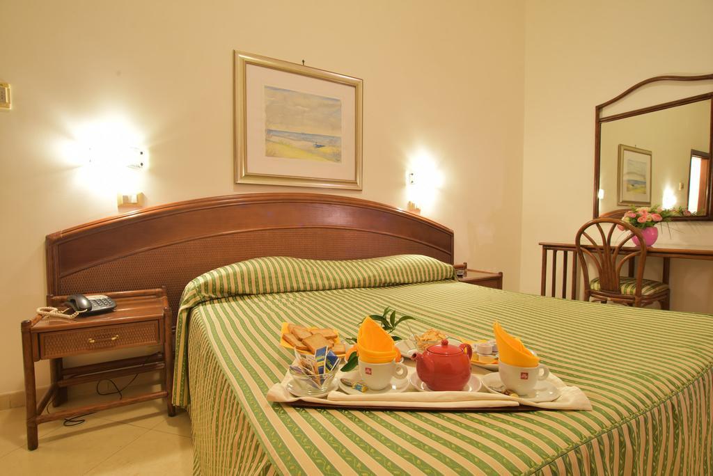 

Palermo - Ischia - Casthotels Punta del Sole Terme