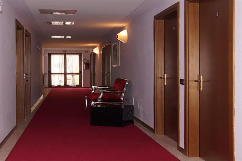 

Napoli - Malcesine - Hotel Garnì Al Poggio