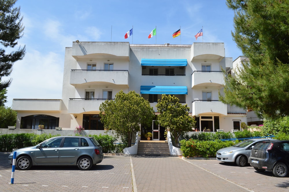 

Cagliari - Gargano, Mare Italia - Hotel Cristalda