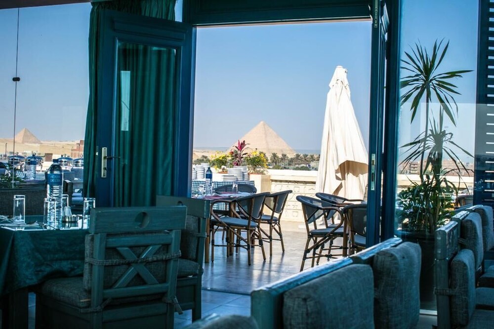 

Milano - Giza - Pyramids Oasis Hotel