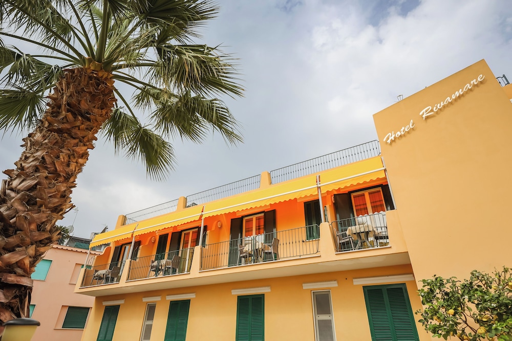 

Bologna - Costiera Amalfitana, Mare Italia - Hotel Rivamare