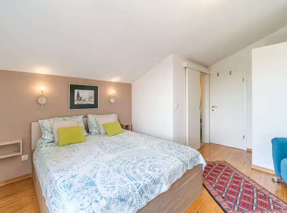

Milano - Milna, Brazza - Holiday Home Kuća Sunca