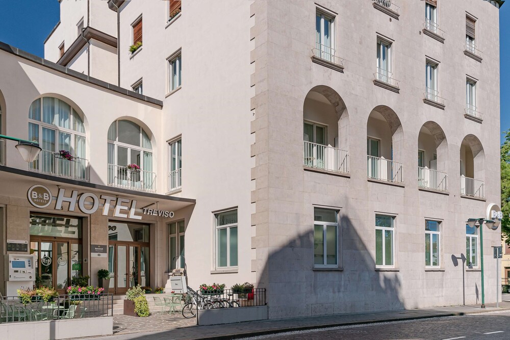 

Bari - Treviso - B&B Hotel Treviso