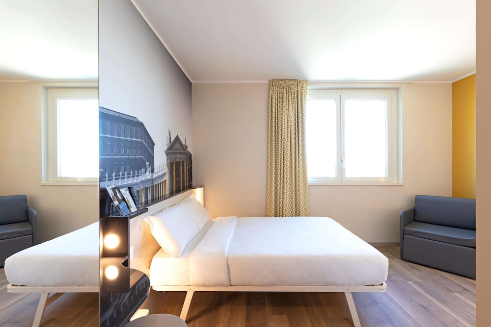 

Milano - Fiumicino - B&B Hotel Roma Fiumicino Aeroporto Fiera 1