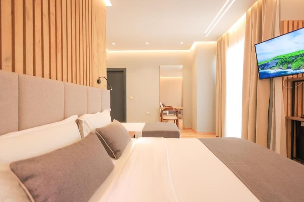 

Bologna - Riviera Albanese - Hotel Apollon Sarande