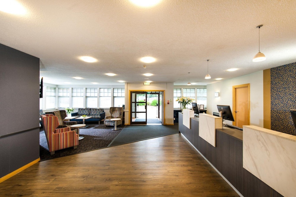 

Bari - Aberdeen - Leonardo Inn Aberdeen Airport