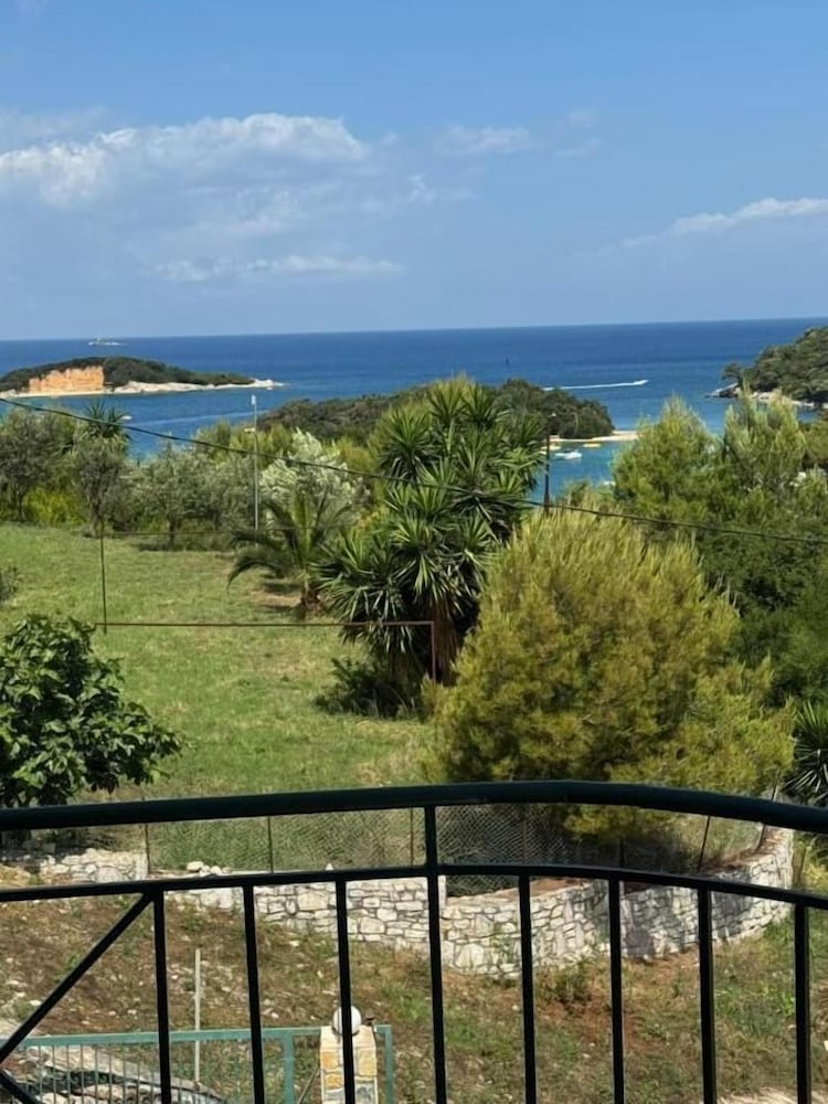 

Lamezia Terme - Ksamil - Hotel Noemi's Ksamil