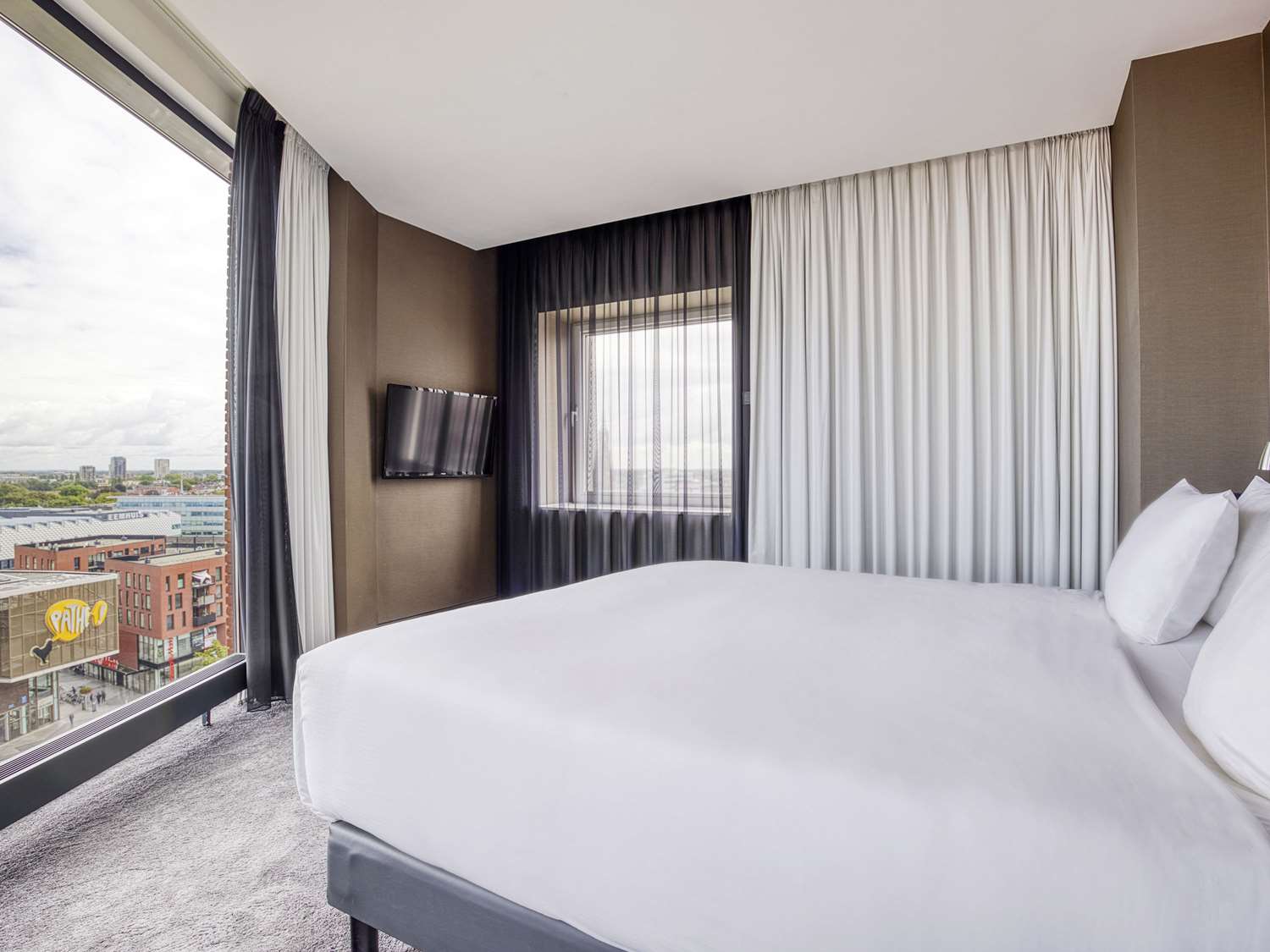 Suite, deluxe