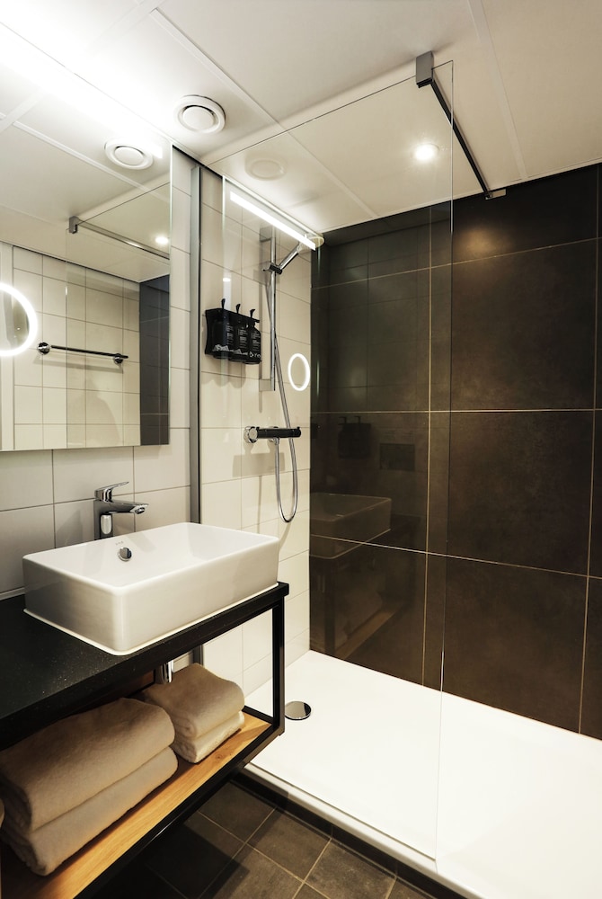 Milano - L'Aia - Hotel Nordseka The Hague - Voorburg