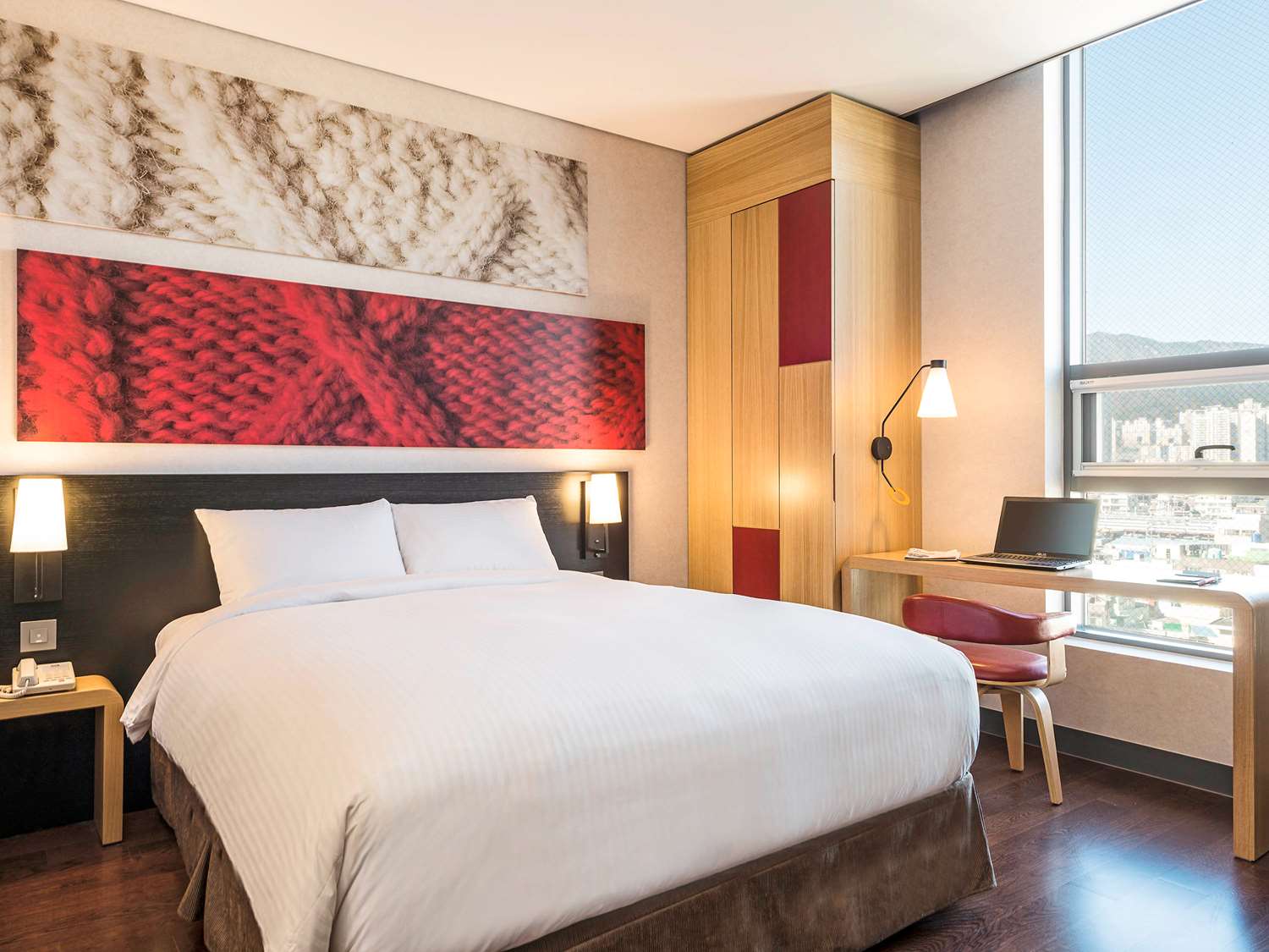 Superior Room (Bed type will be randomly assigned)
