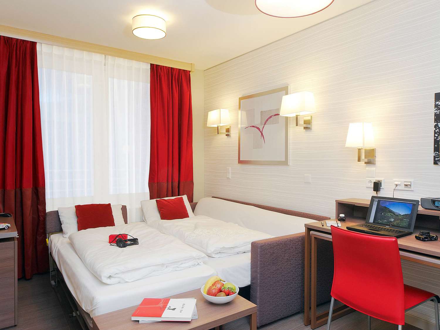 One Bedroom Apartment