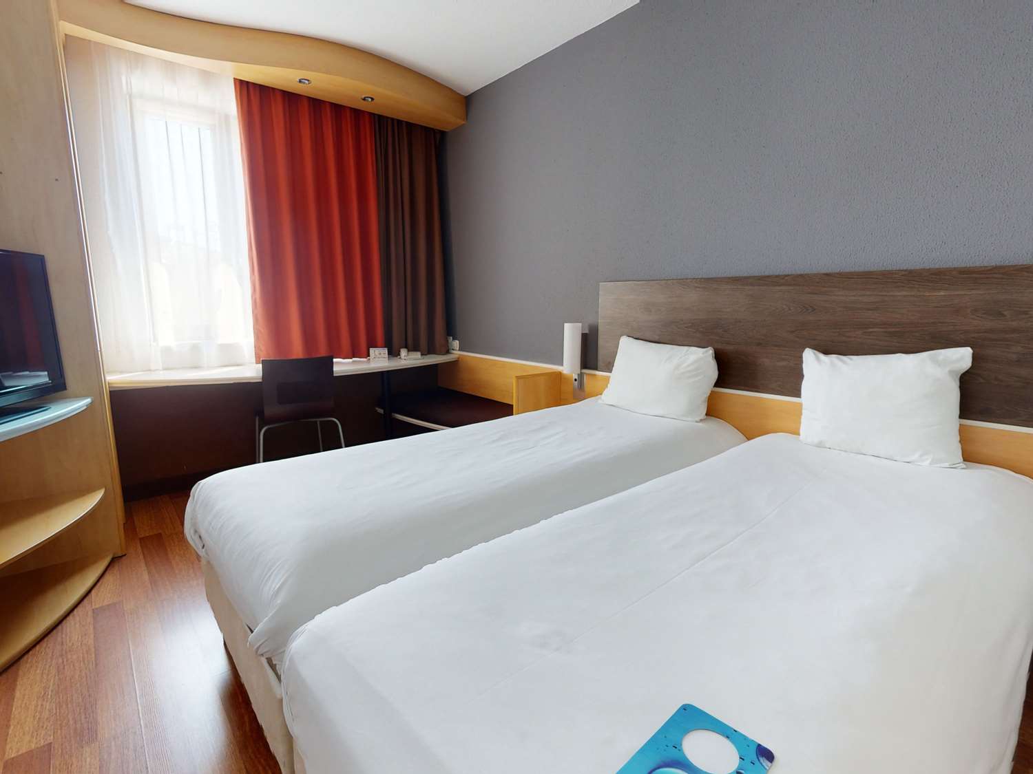 Chambre avec 2 lits