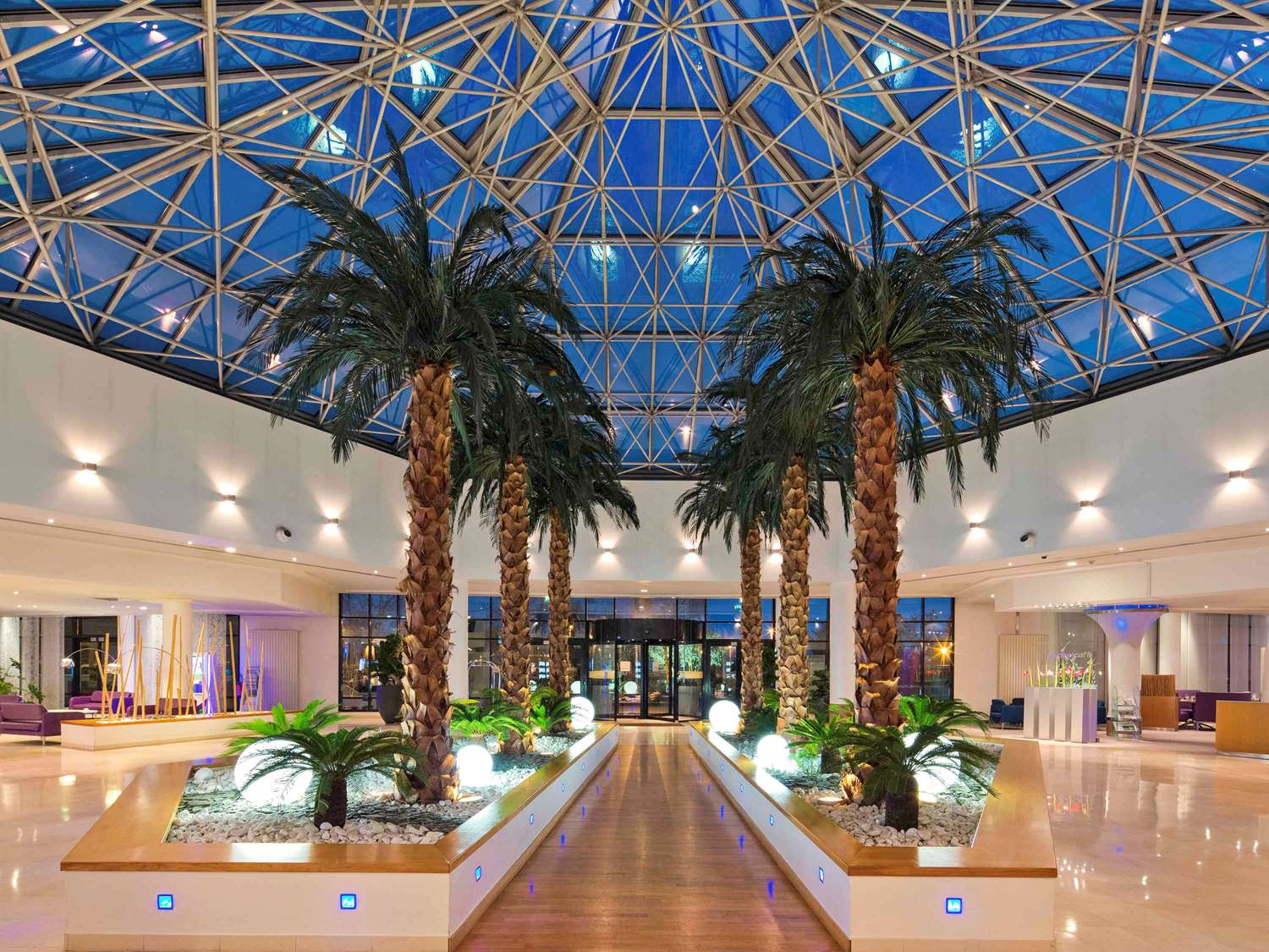 

Bologna - Paris Charles de Gaulle - Novotel Paris Roissy CDG Convention