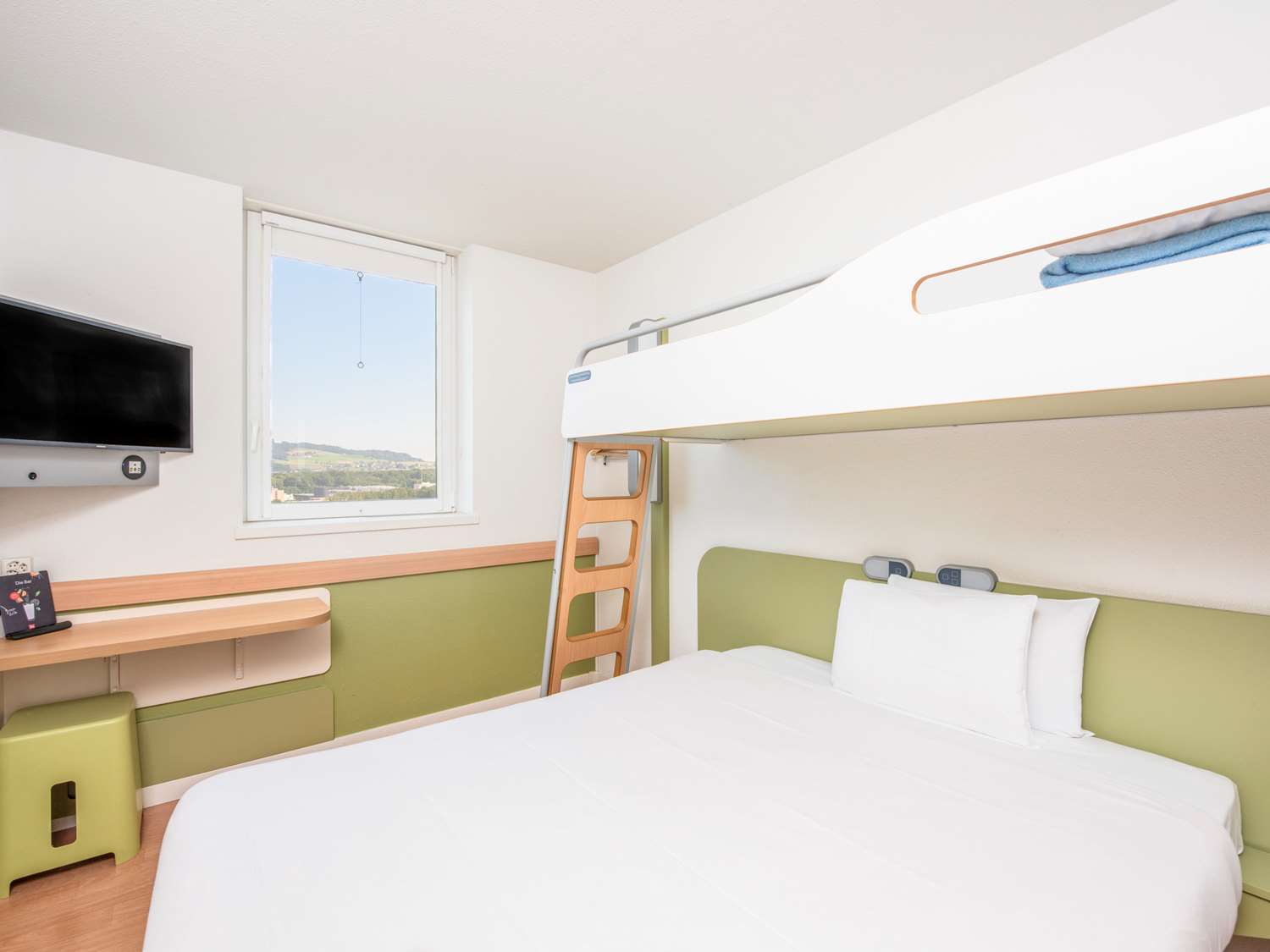 Triple room