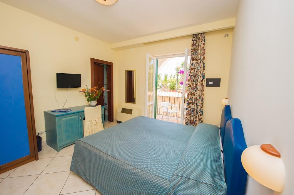 

Firenze - Costiera Amalfitana, Mare Italia - Hotel L'Approdo