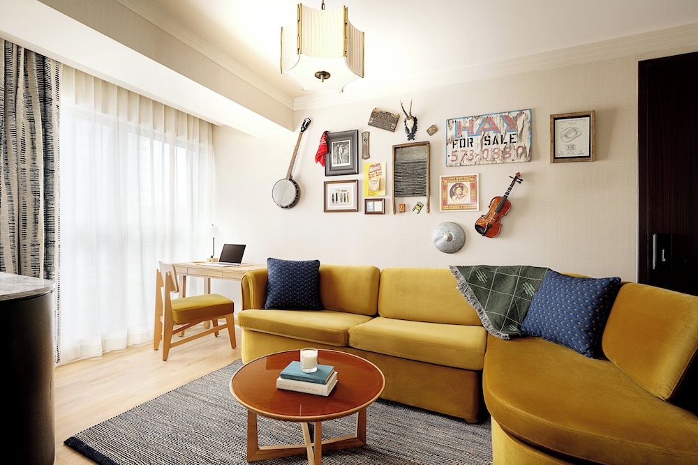 

Milano - Nashville - Hutton Hotel