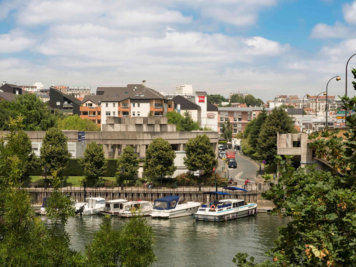 

Pisa - Marne-La-Vallee - ibis Nogent Sur Marne RÉNOVÉ EN 2025