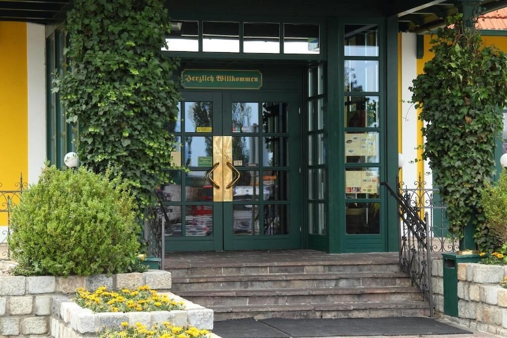 

Milano - Baden bei Wien - Motorhotel Guntramsdorf