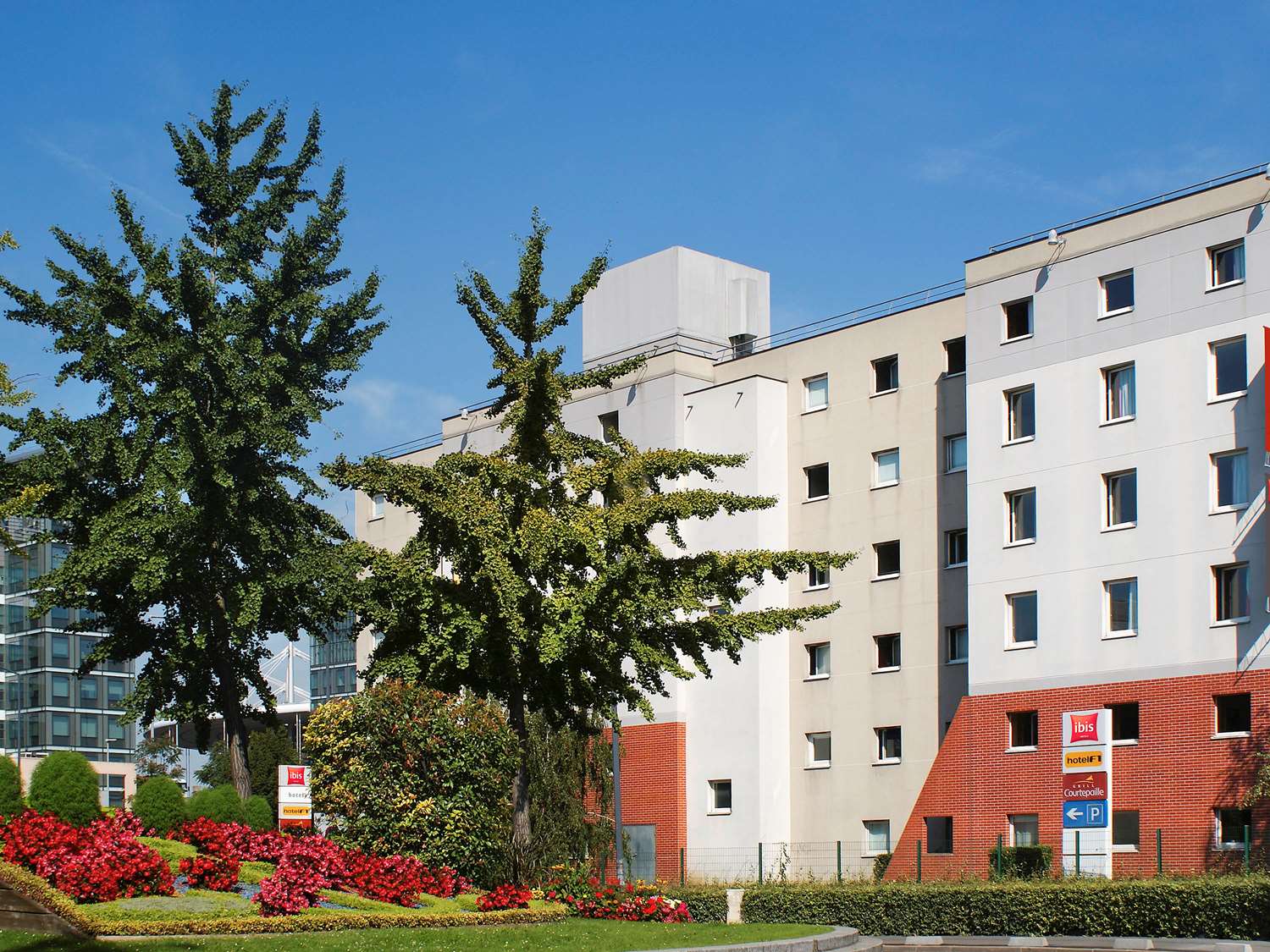 

Lamezia Terme - Parigi - ibis Paris Saint-Denis Stade Sud