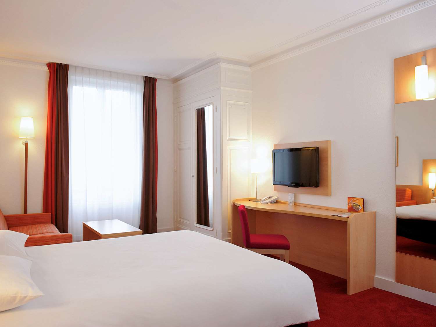 Superior Double Room with Sofa bed