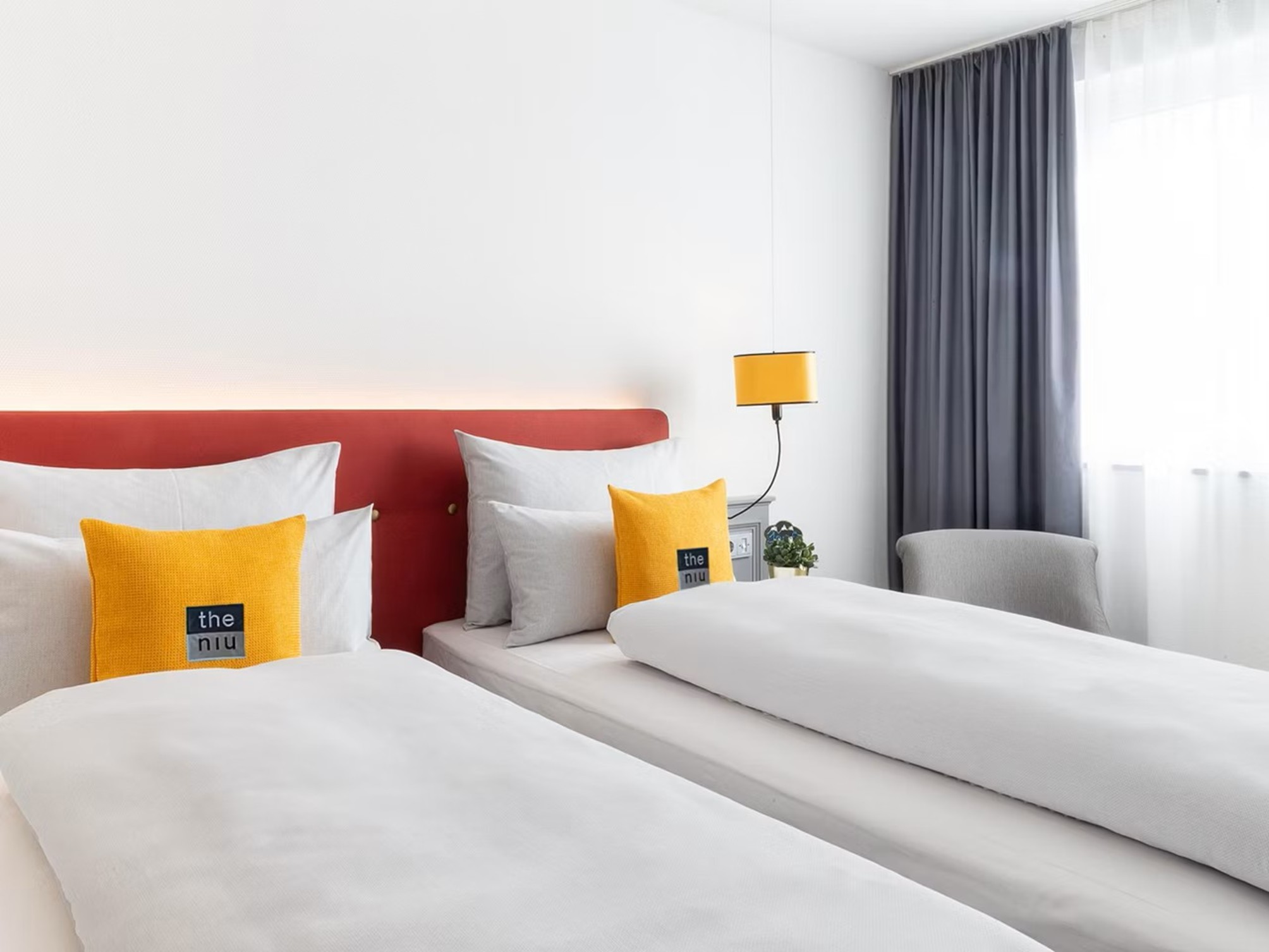 Queen standard room 